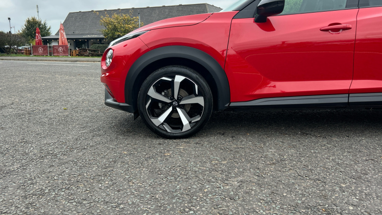 Nissan Juke 1.0 DiG-T 114 Tekna 5dr DCT Petrol Hatchback